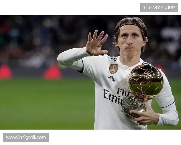 莫德里奇引领球队逆转胜利，持续提升个人表现成为赛事焦点