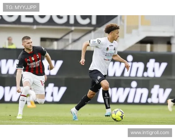 斯佩齐亚球队结构